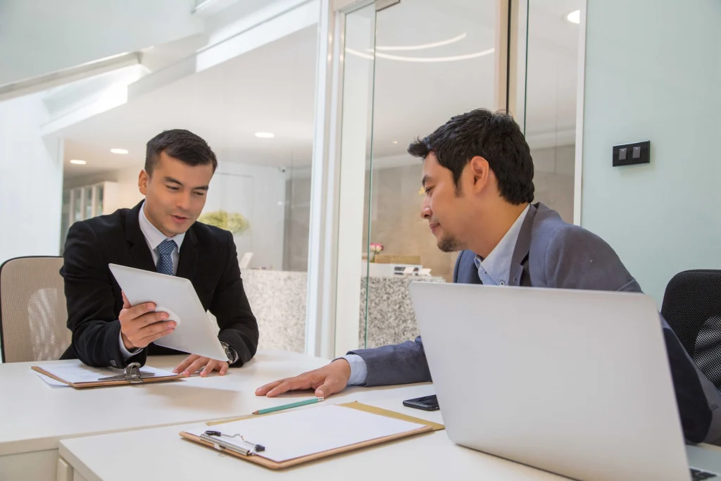 Effective communication between project consultants